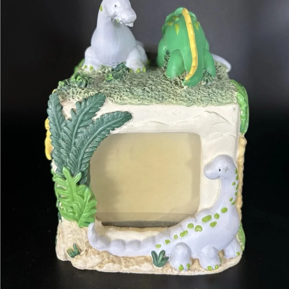 Vintage Dinosaur Reptile Habitat photo frame Decor - Green and Gray